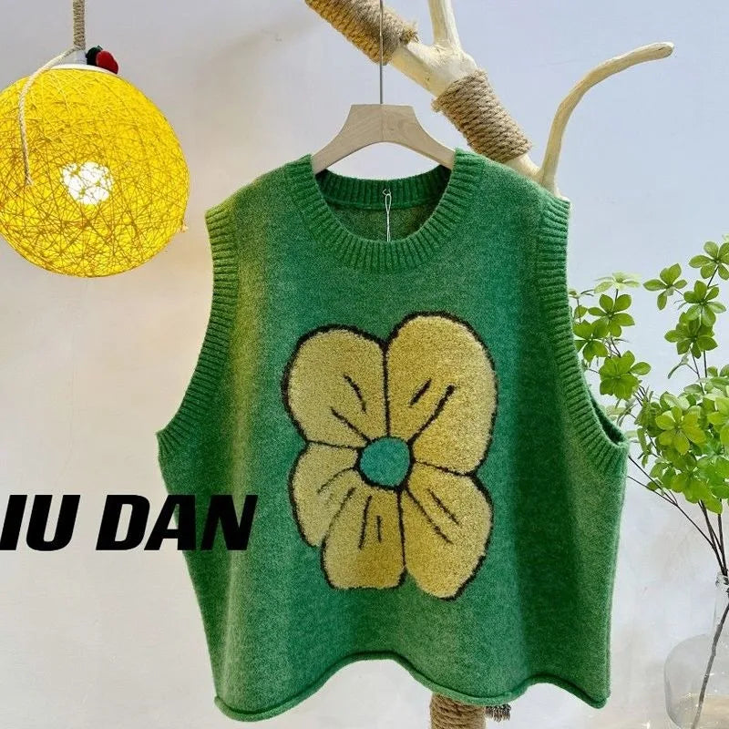 Delta: Vielseitiger, moderner Winterpullover