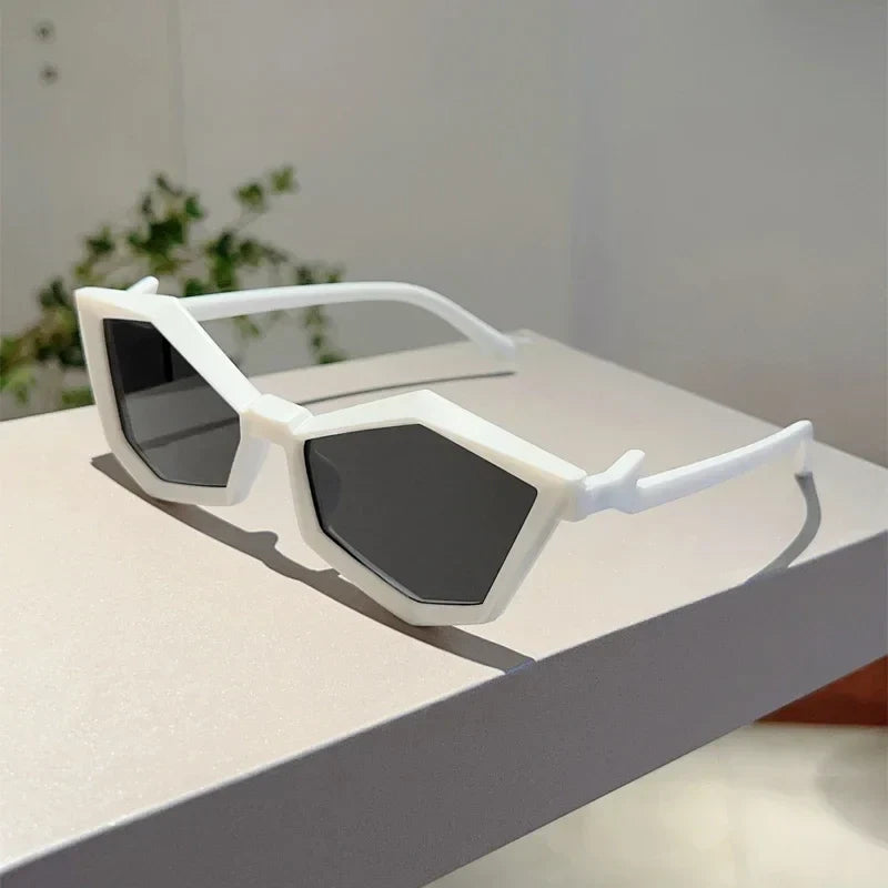 Lunettes de Soleil HexaVision Futuristes avec Design Hexagonal Punk et Protection UV Anti Reflets