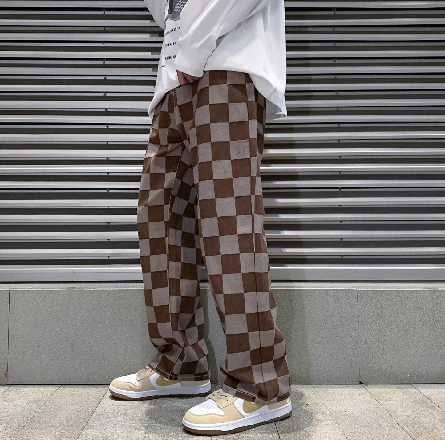 Denim Damier Audacieux Avec Coupe Ample Pour Un Style Décontracté Et Original Tendance