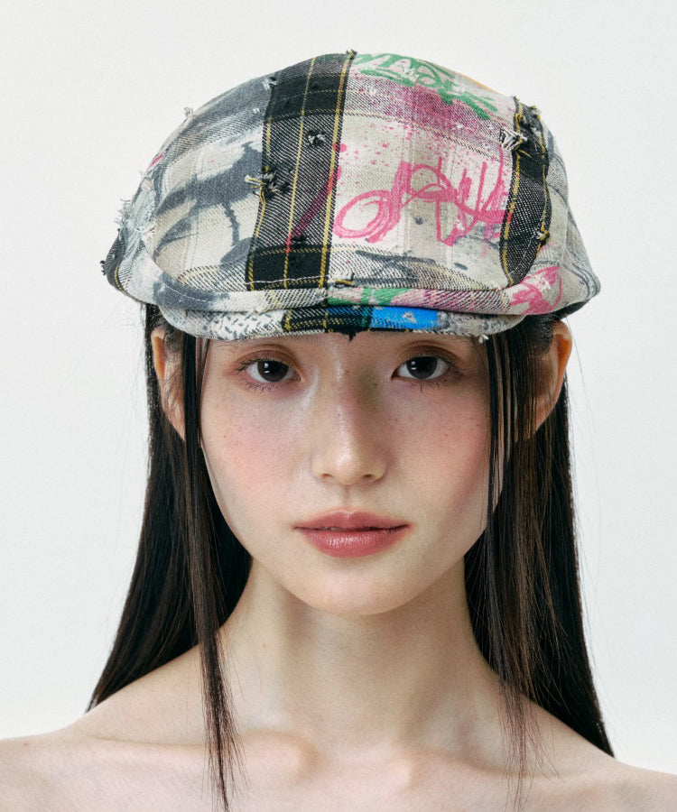 Chapeau breton streetwear à carreaux déchirés et graffitis - Amawinc