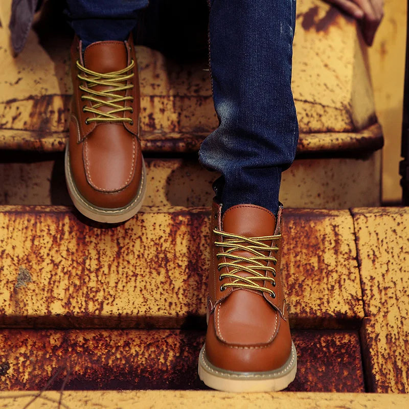 Herrenstiefel im Retro-Design: warm und robust