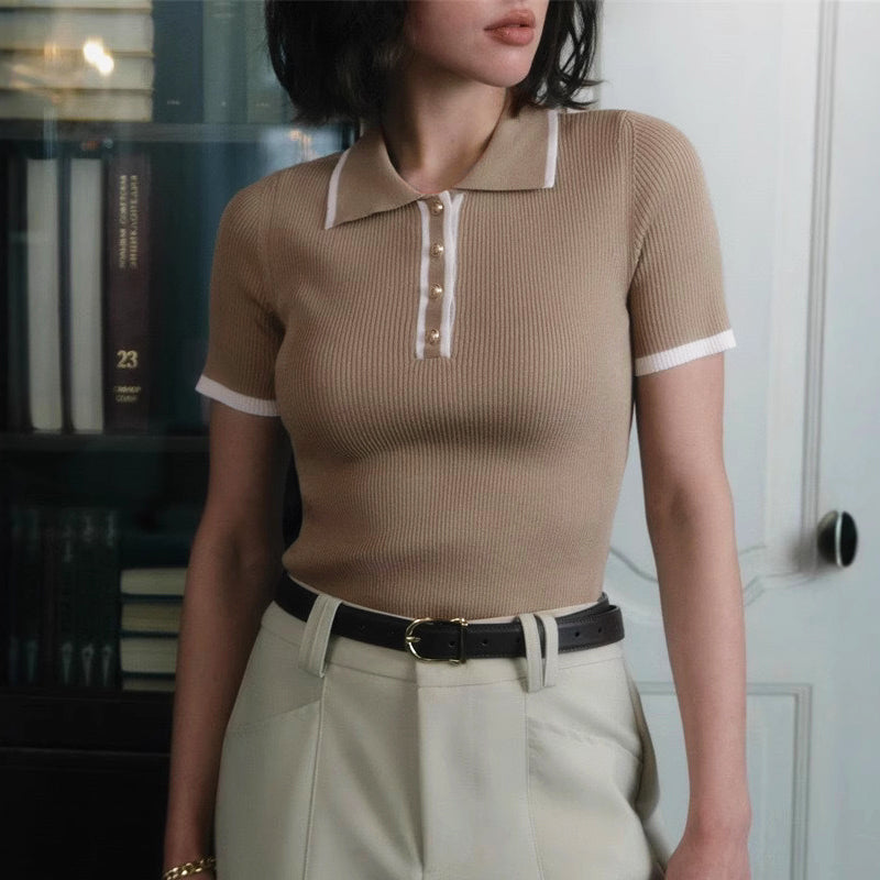 Top En Maille Côtelée Valentina Rossi Avec Revers Contrasté Et Boutons Dorés Pour Femme Élégante