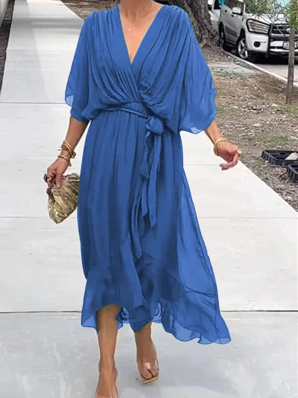 Grünes Chiffonkleid mit V-Ausschnitt von Veronia