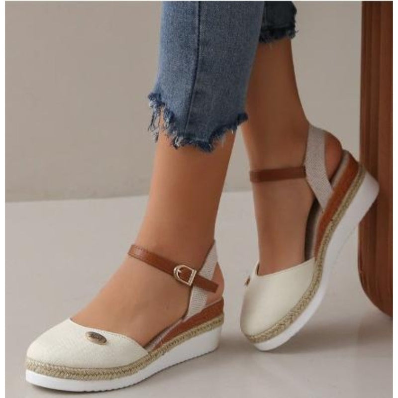 Zoe: Klassische Damensandalen für eleganten Sommerlook