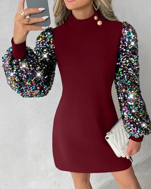 Stilvolles Minikleid mit weiten Ärmeln