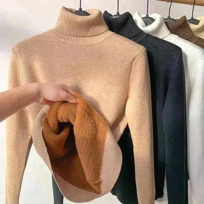 Yuraen Fleece Turtleneck