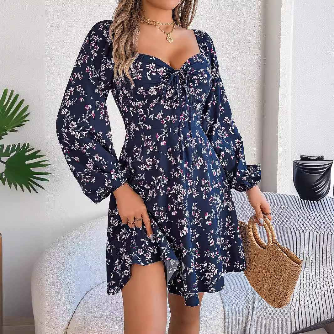 Fudus Freizeitkleid mit Blumenmuster und Lampionärmeln