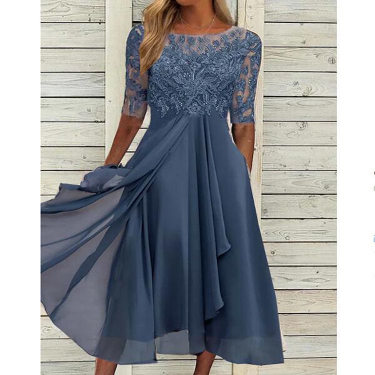 Damenkleid aus Chiffon mit Stickerei, Spitze und Aussparungen von Fudus
