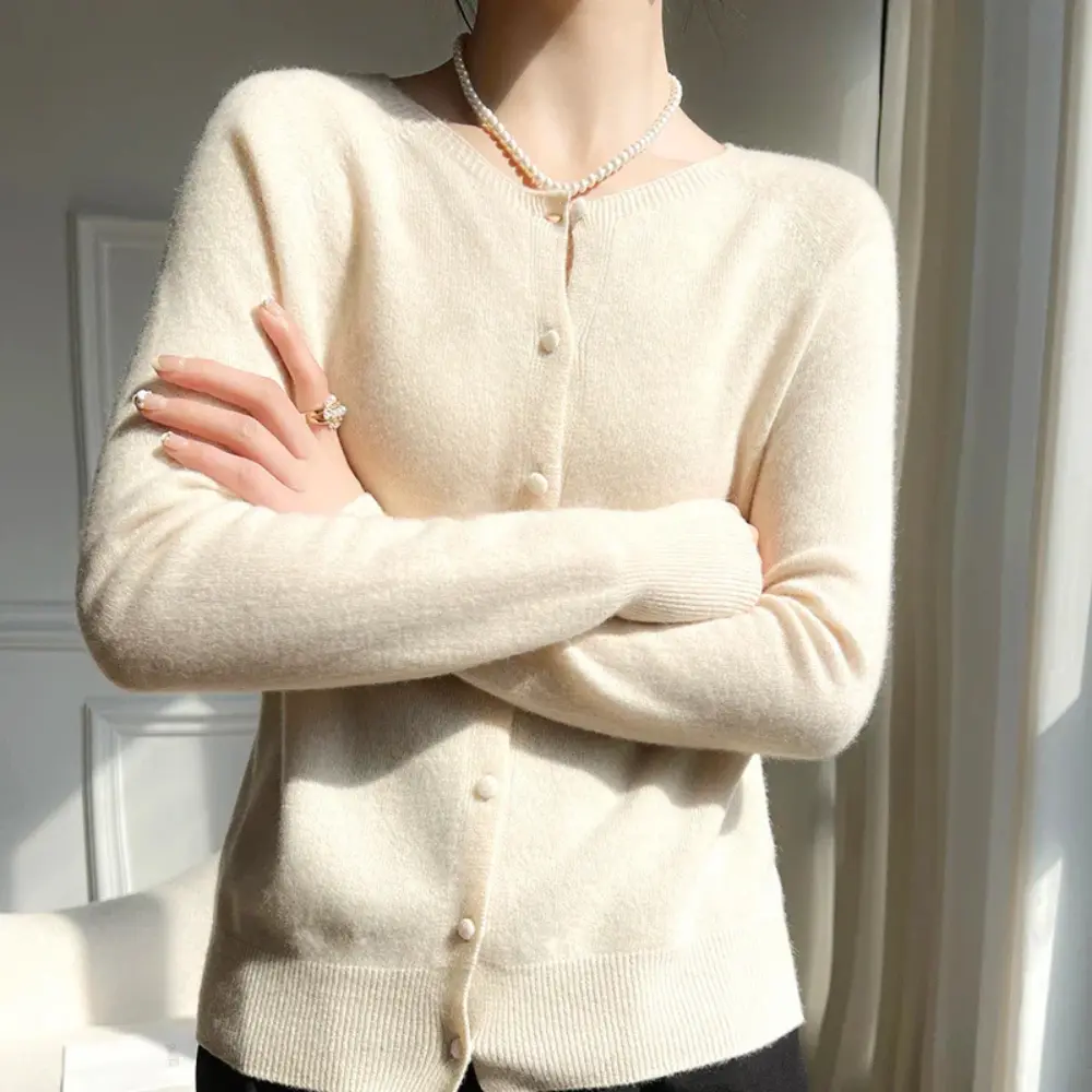 Cardigan Femme Pastel Eliza En Laine 100 Pour Cent Pour Un Look Chic Et Chaud Et Agréable À Porter