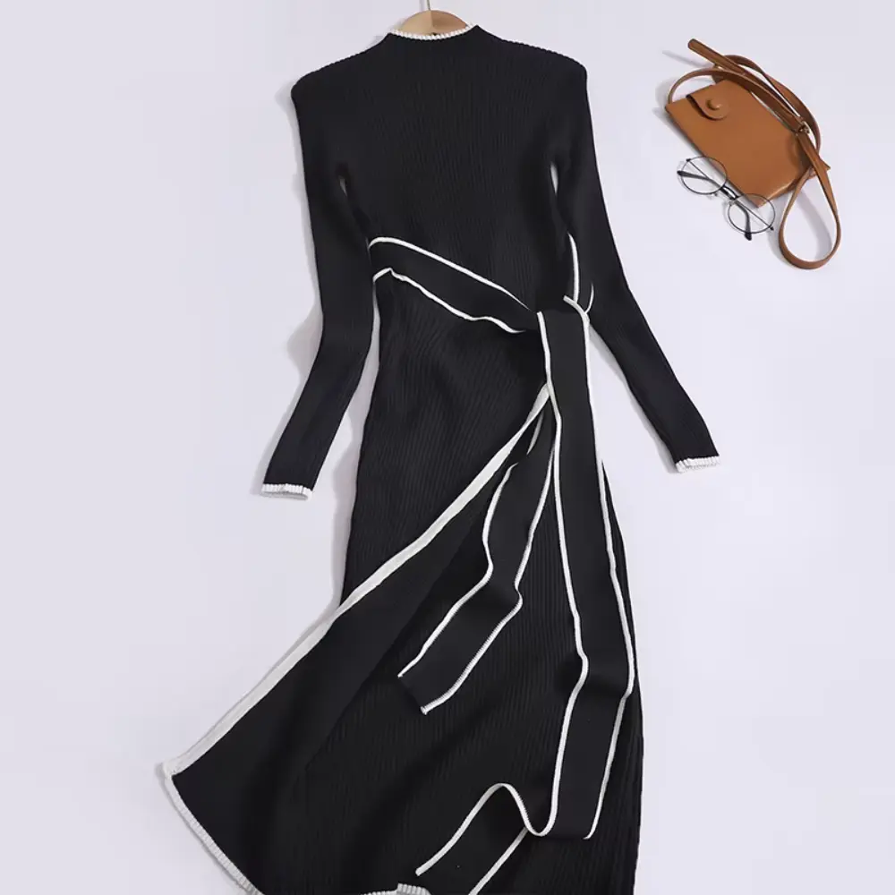 Robe En Maille Ceinturée Erin Par Amawinc Pour Bureau Et Dîner Confortable Élégante