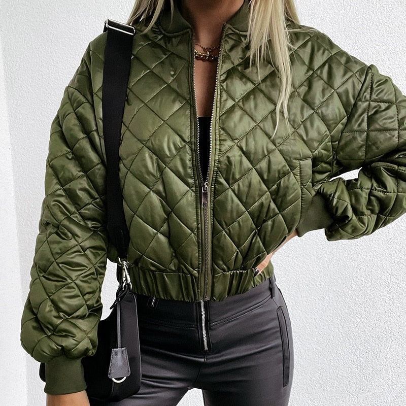 Veste Bomber Courte Matelassée Sabrina Pour Femme Avec Texture Diamant Et Coupe Cropped
