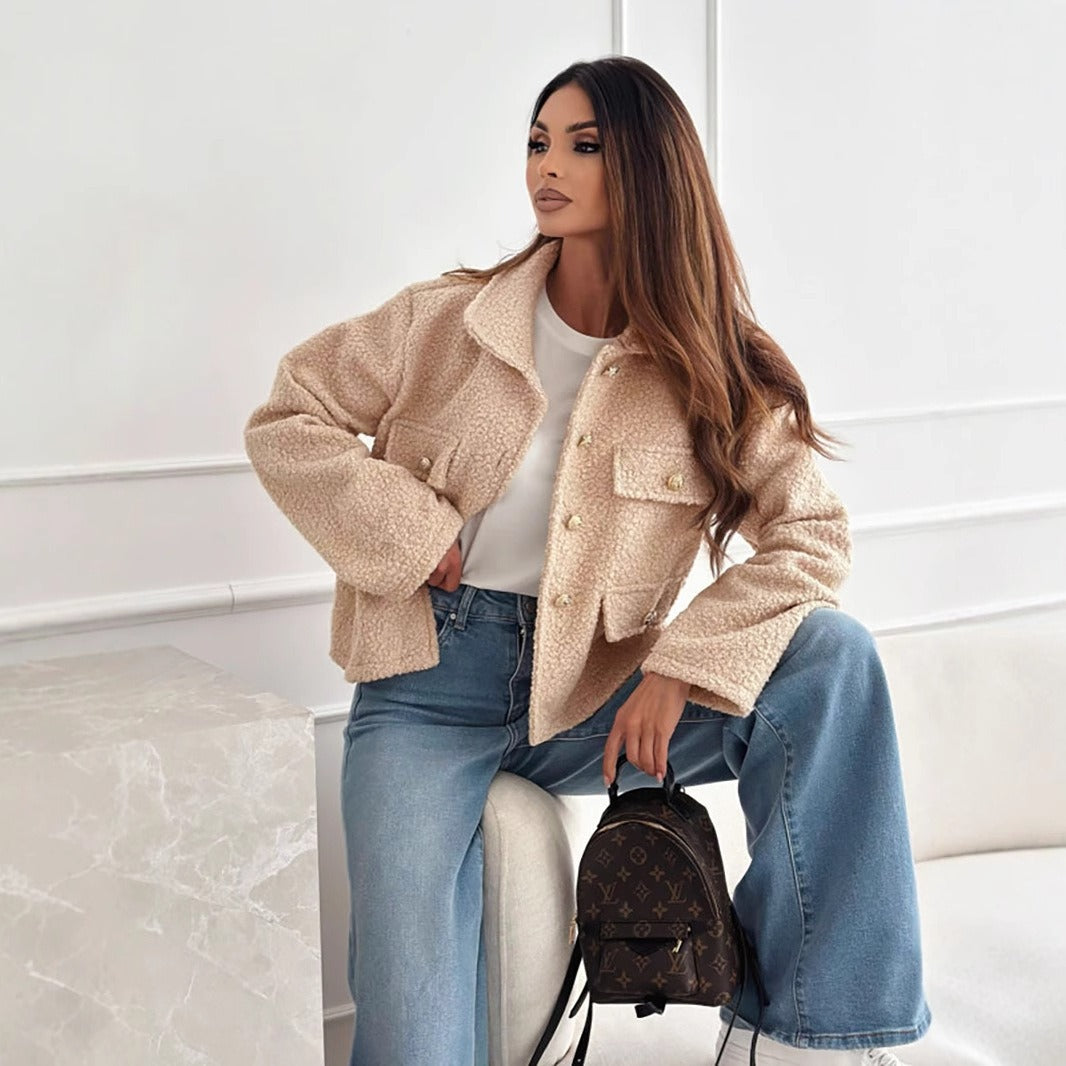 Veste Femme en Maille Faux Mouton Fourrure Synthétique Décontractée Longueur Hanche Col Boutons Métalliques