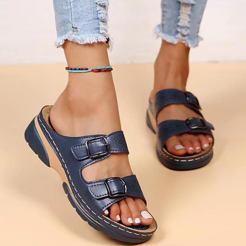 Komfortable, atmungsaktive und verstellbare orthopädische Sandalen für Damen
