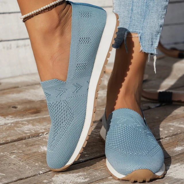 Komfortable Damen-Sommerschuhe mit orthopädischer, stützender Sohle und Slip-On-Design