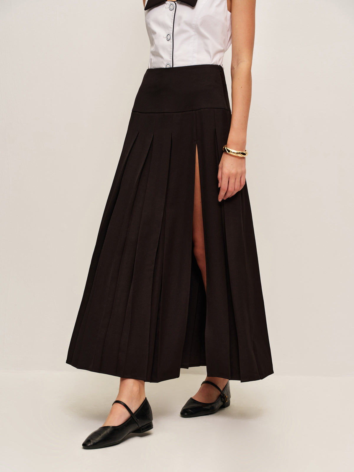 - Amawinc