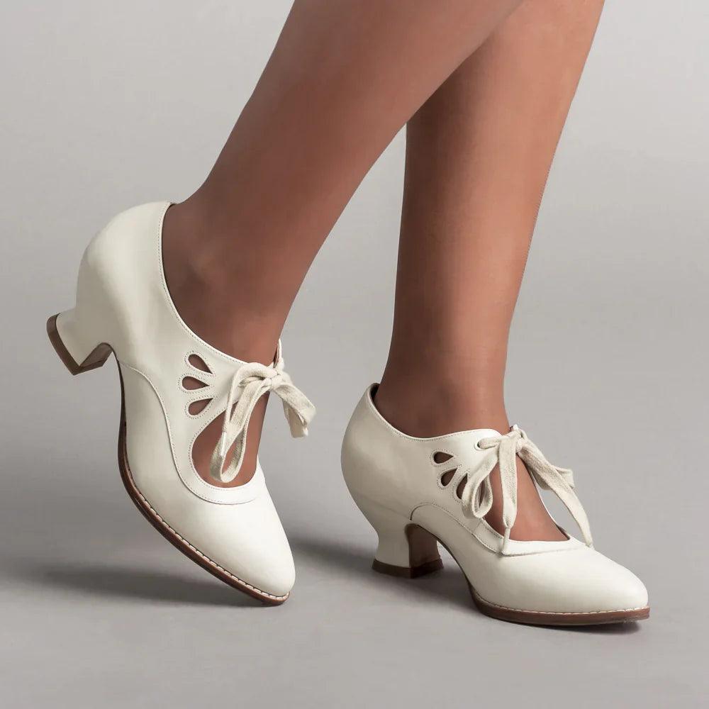 Elegante Orthopädische Schnürschuhe von Wanda
