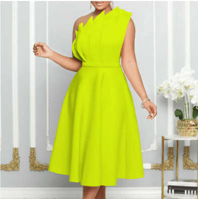 Abendkleid Velgunde mit One-Shoulder-Ausschnitt