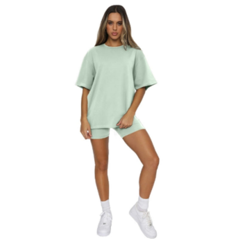 Damen Shorts-Set mit Oversize-Shirt von Dara – lässiger Style