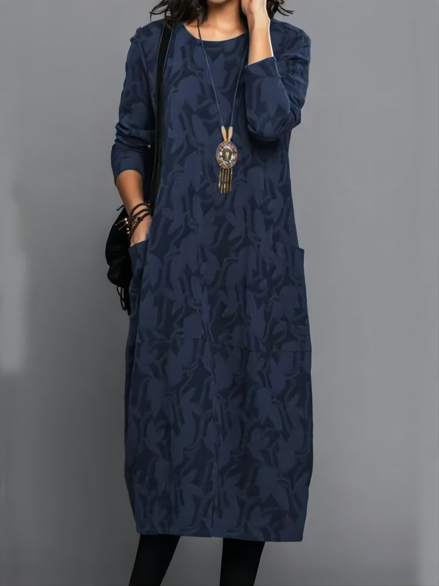 Melanie:  Retro-Strickkleid mit kunstvollem Muster