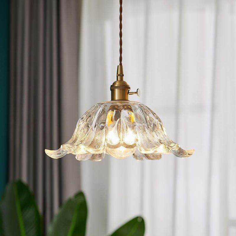 Goldene Glas-Pendelleuchte mit Blumenform für Industrie-Look