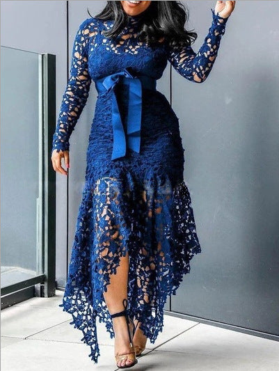 Fudus: Modernes Schleifen-Halter-Asymmetrie-Kleid