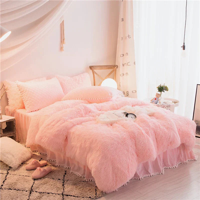 Ensemble Housse de Couette Peluche Contemporaine Avec Taies d Oreiller Quiltées Très Douces