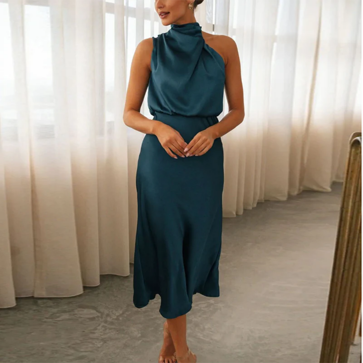 Robe De Soirée Satin Effet Satin Col Halterneck Taille Cintrée Élégante Pour Mariage Gala