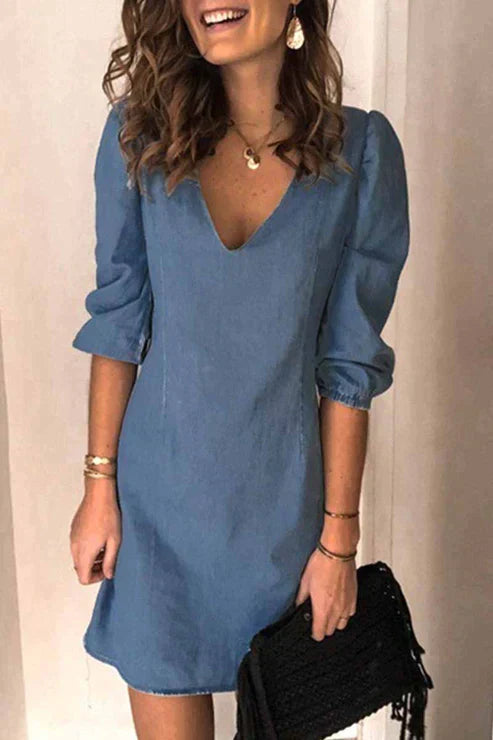 Gabriella Kleid: Lockerer Schnitt, taillierter V-Ausschnitt