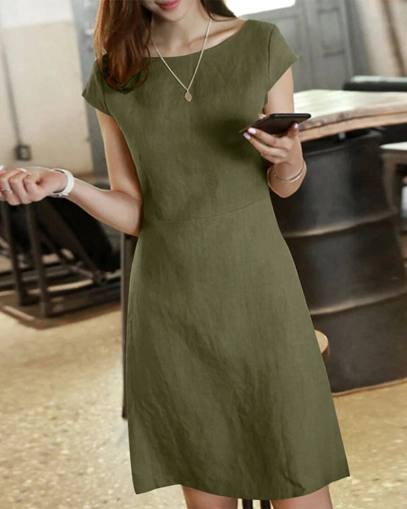 Leichtes Kleid mit zarten Ärmeln