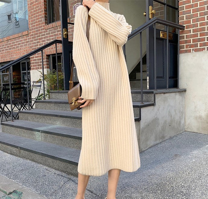 Damen Strickkleid mit ansprechendem Rippdesign und eleganten Schnittdetails Amawinc