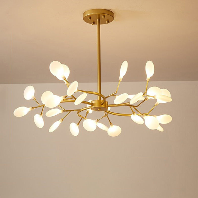 Schlichter Kronleuchter im Glühwürmchen-Design