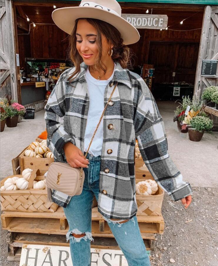Blouse Portefeuille Femme À Carreaux Avec Texture Flanelle Et Bouton Devant Coupe Décontractée