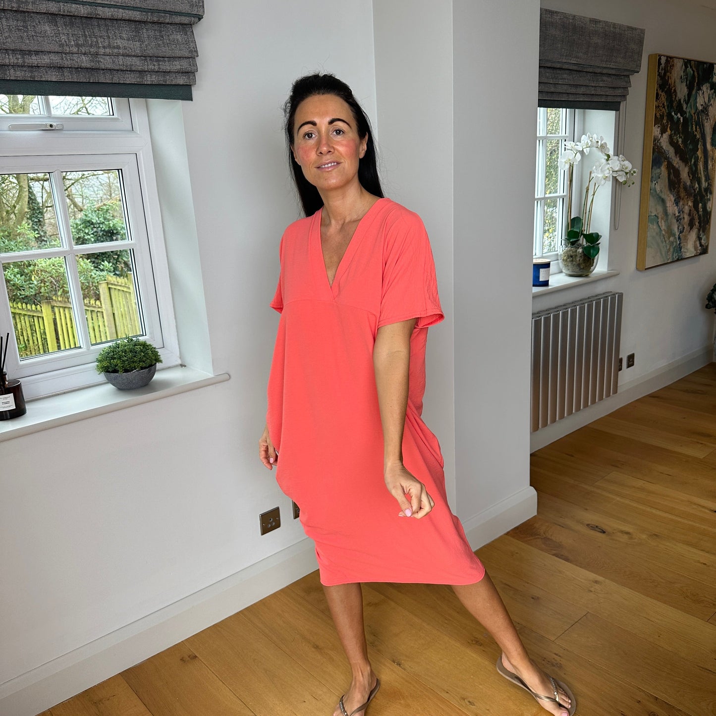 Veralice Kleid mit V-Ausschnitt