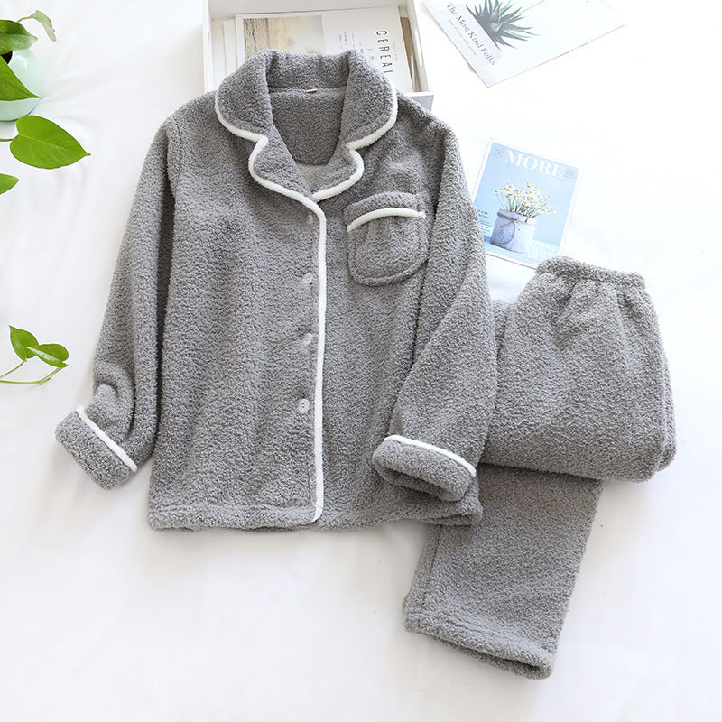 Ensemble Pyjama Olivia Deux Pièces À Coupe Décontractée Col Boutonné Avant Amawinc Hivernale Pour Femmes
