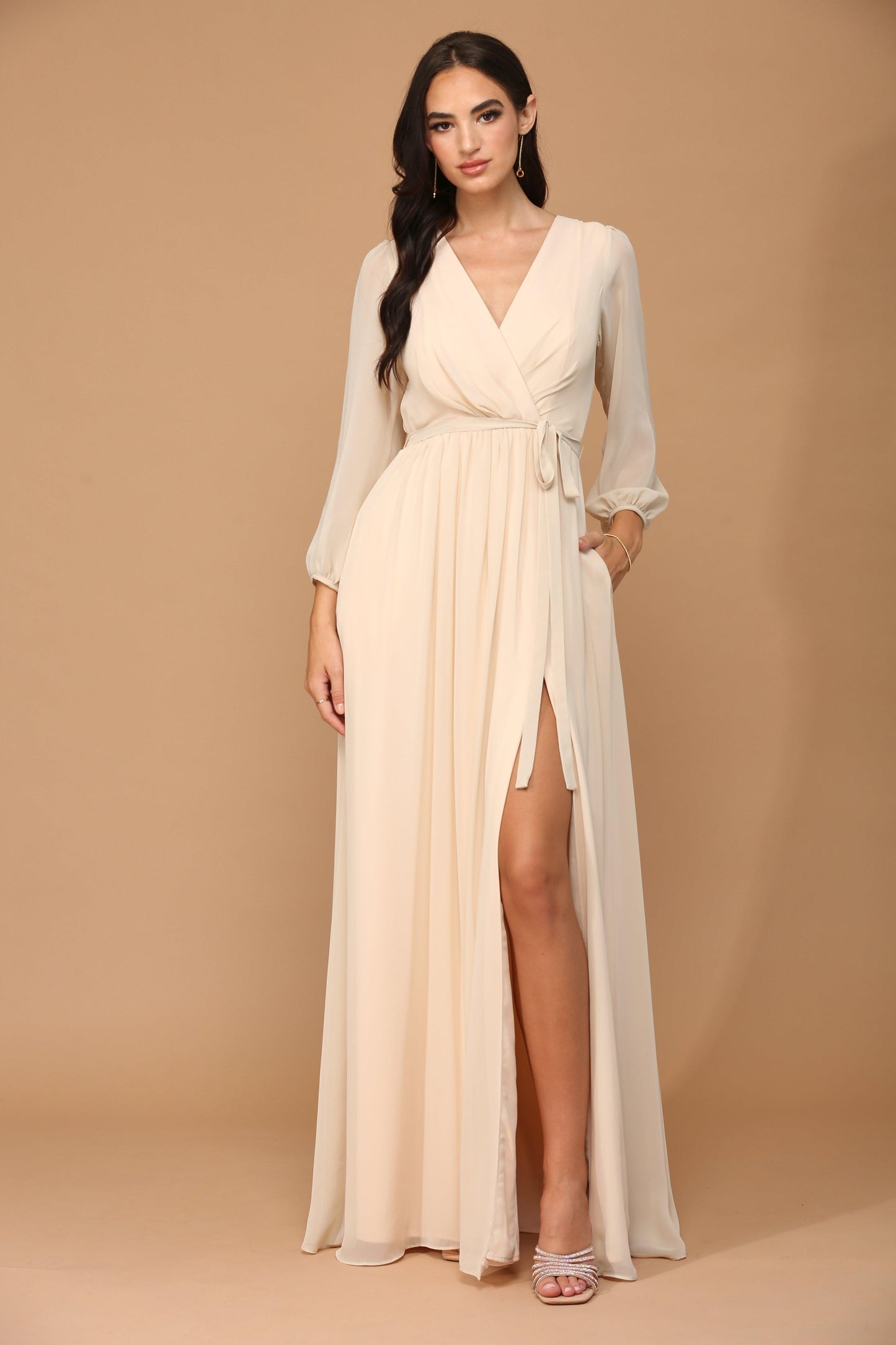 Robe Longue Formelle Pour Mère De La Mariée Eva Fashion 3410 En Chiffon Manches Longues Décolleté En V Avec Fente Haute