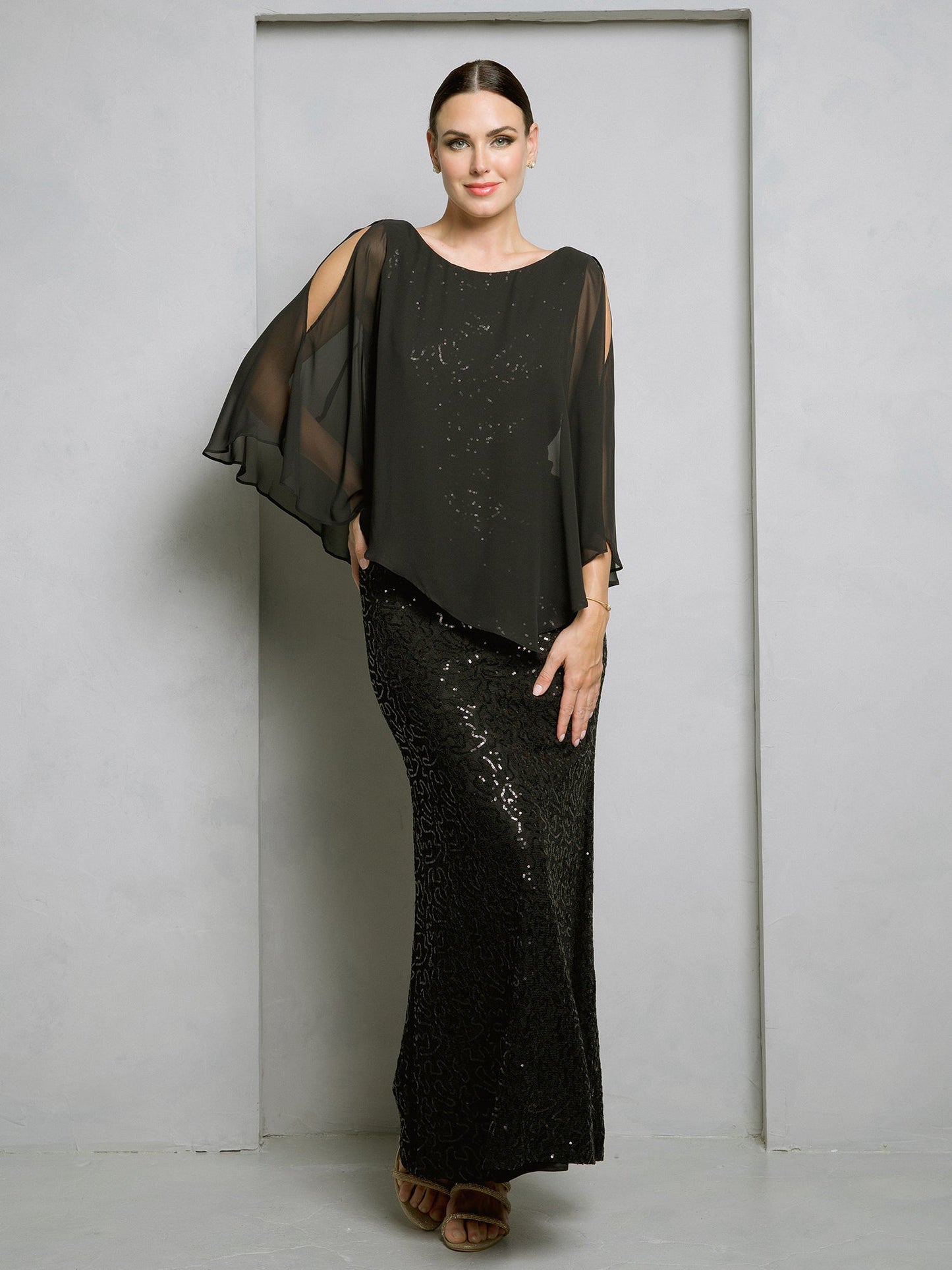 Robe Cape Longue Pour Mère De La Mariée Eva Fashion 3496 Élégante Avec Dentelle À Sequins Et Raffinée Pour Occasions