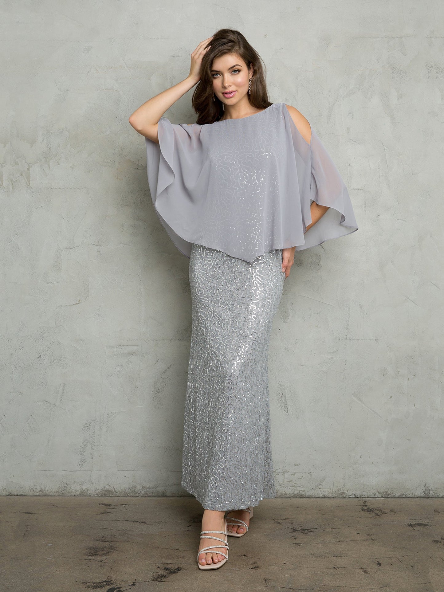 Robe Cape Longue Pour Mère De La Mariée Eva Fashion 3496 Élégante Avec Dentelle À Sequins Et Raffinée Pour Occasions