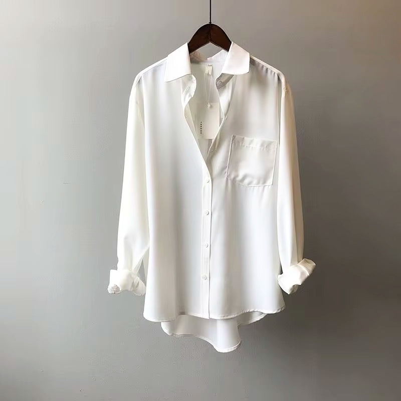 Blouse Lunor Charmeuse Fluide Léger, Élégance Intemporelle, Confiance et Attitude au Quotidien