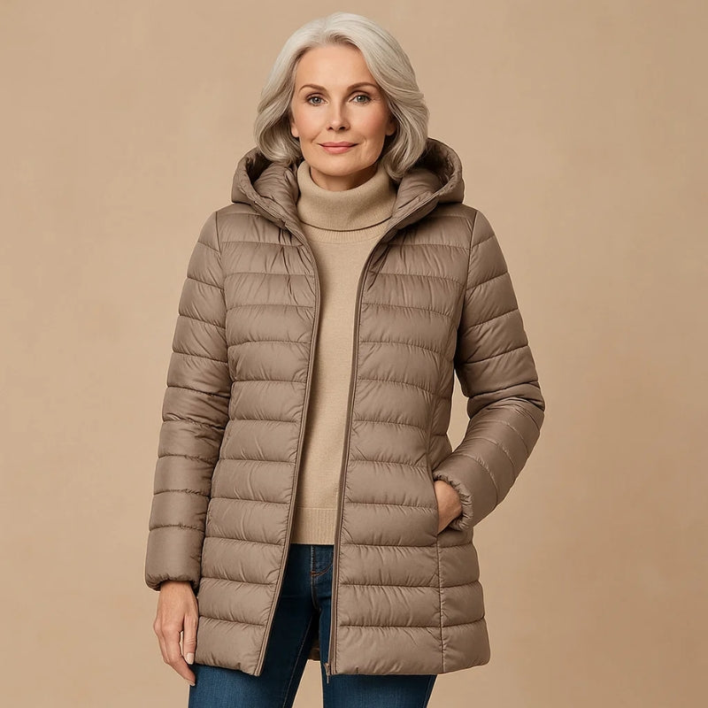 Veste Olivia Duvet Ultra Léger Isolation Élevée Silhouette Sculptée Capuche Pour Femme