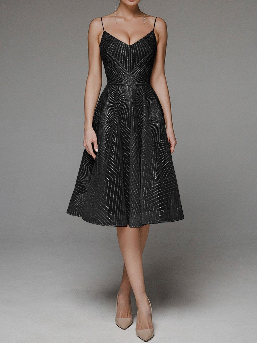 Fudus Sommerkleid mit Stickerei und Trägern