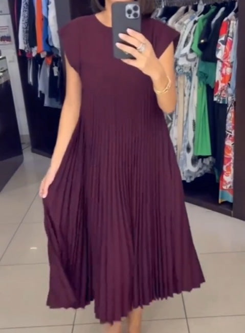 Kurzes, gefaltetes Sommerkleid von Fudus mit Rundhalsausschnitt