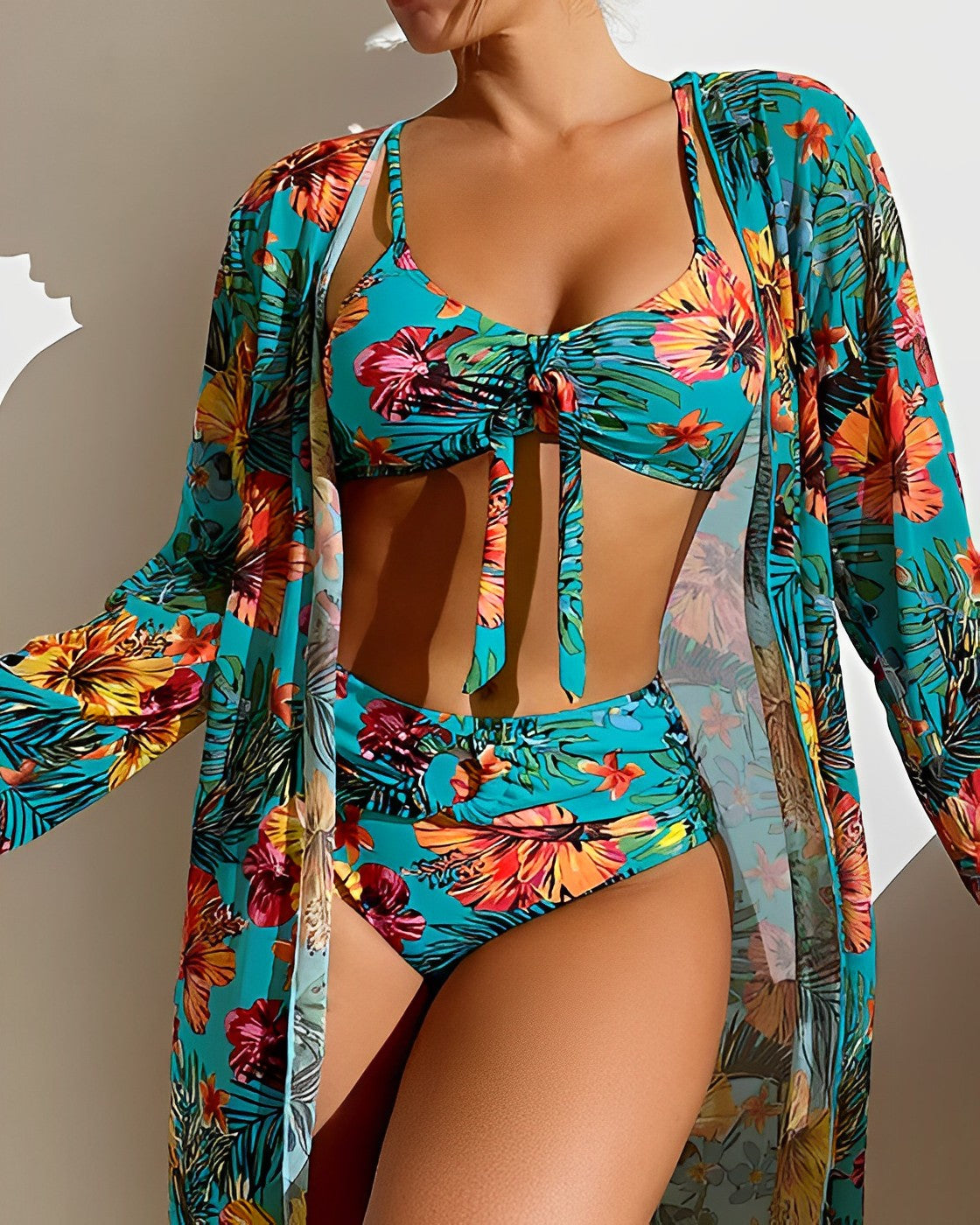 Melody Bikini Trois Pièces Avec Haut À Nouer Culotte Haute et Voile de Plage Transparente