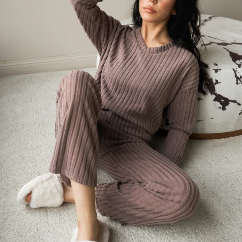 Kerry Ensemble Deux Pièces Confortable En Polyester Nylon Respirant À Côtes Pull Col V Pantalon Décontracté