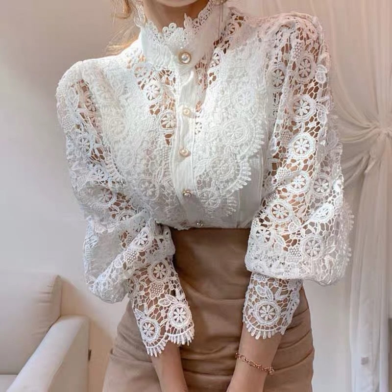 Blouse En Vionté Avec Dentelle Ouverte Respirante Et Col Perlé Détails Manches Bouffantes Été Charme Parisien