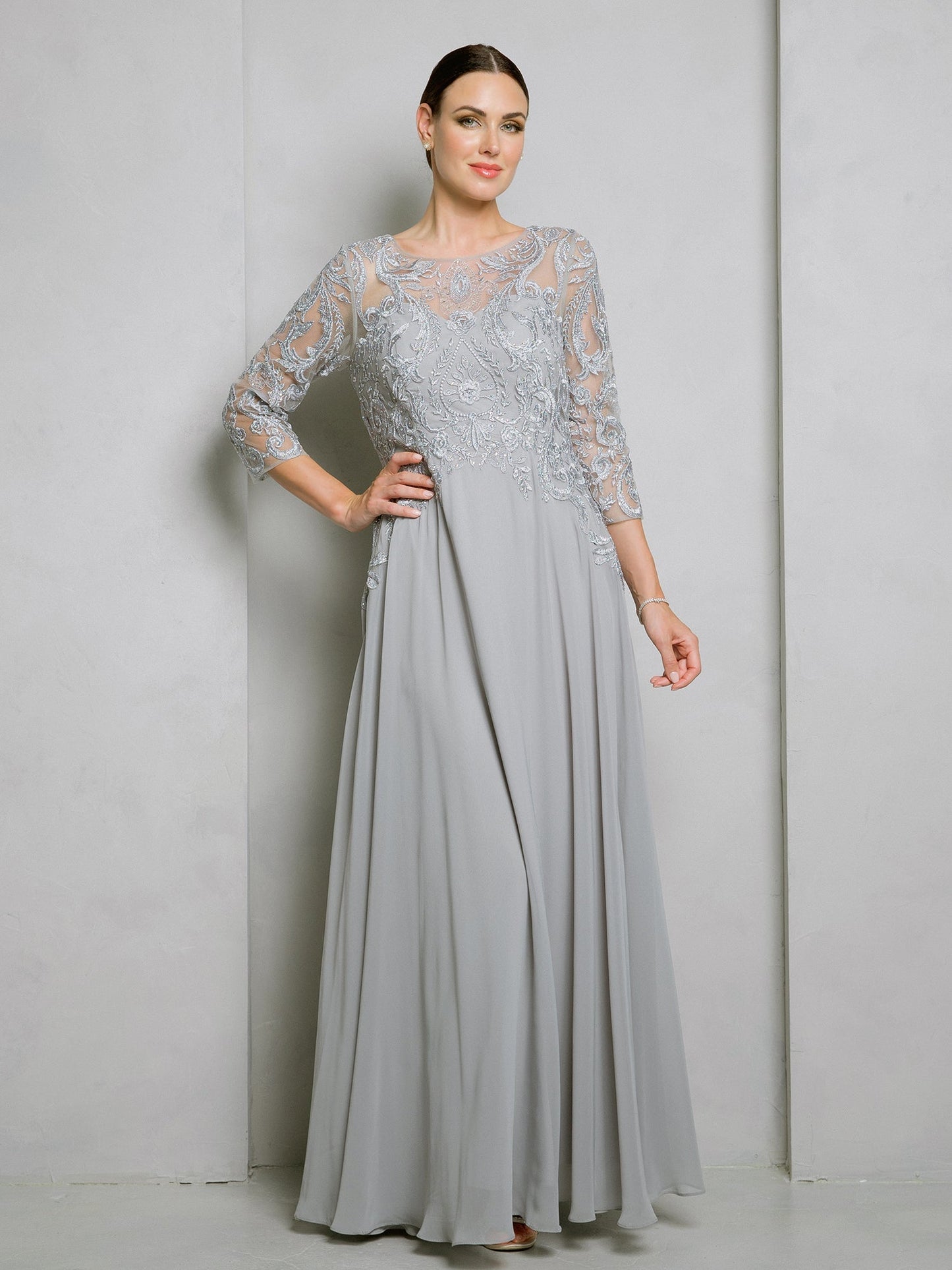 Robe Longue Formelle Pour Mère De La Mariée Eva Fashion EV5248 En Chiffon Avec Corsage En Dentelle Et Manches Trois Quarts