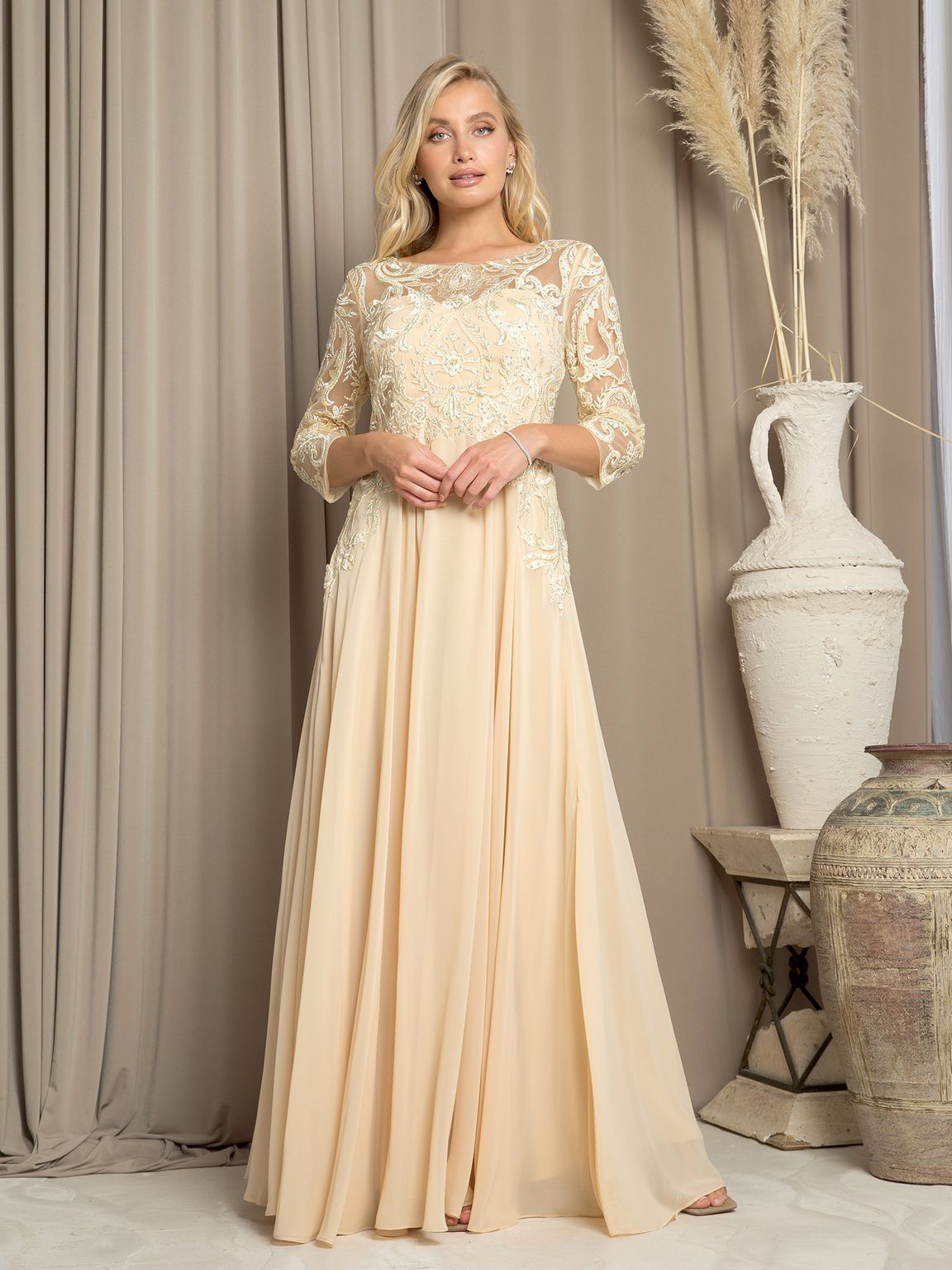 Robe Longue Formelle Pour Mère De La Mariée Eva Fashion EV5248 En Chiffon Avec Corsage En Dentelle Et Manches Trois Quarts