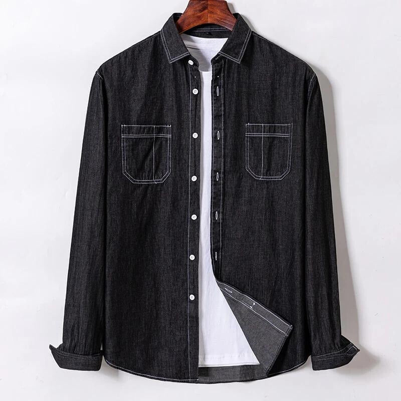 Chemise Denim Sylvi Col Pointu Avec Deux Poches En Coton 100 Pour Cent Élégante