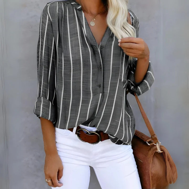 Blouse Olanta à Rayures Verticales Fluide et Respirante avec Bouton Devant et Ourlet Chemise