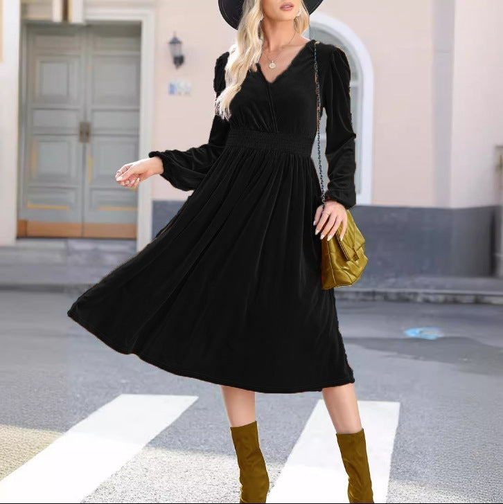 Einfarbiges Kleid mit langen Ärmeln von Ann