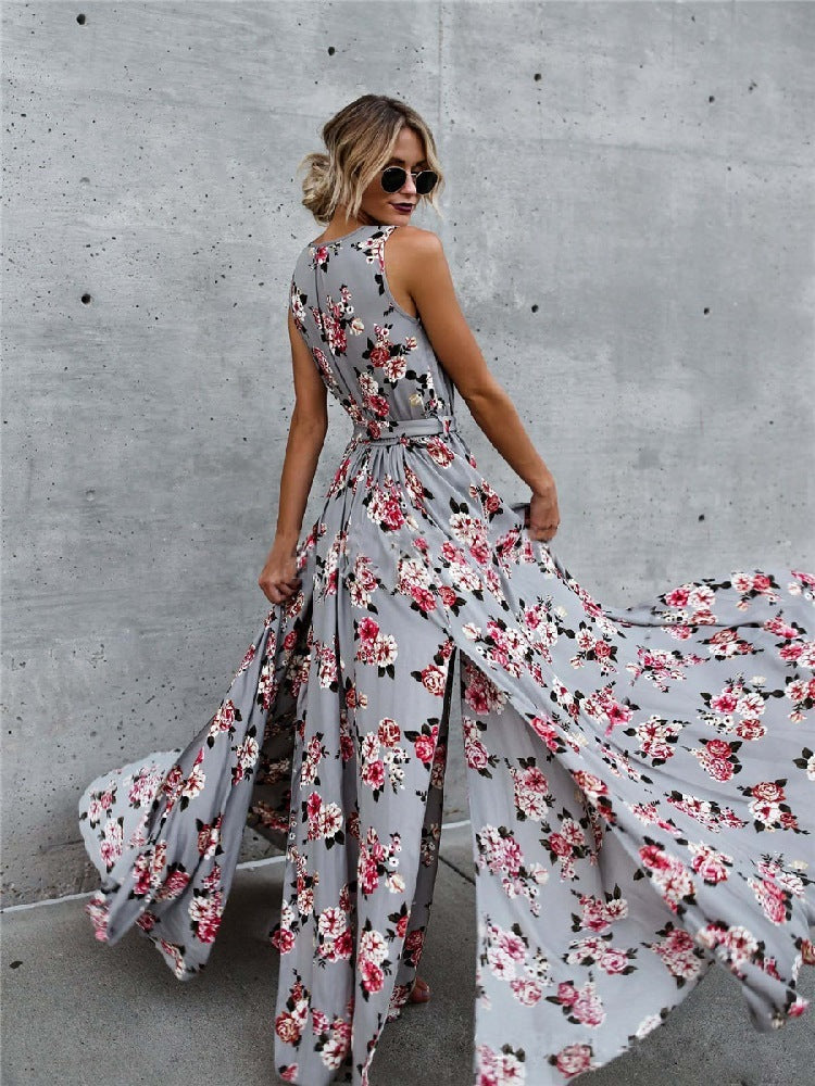 Fudus Spitzenkleid mit V-Ausschnitt